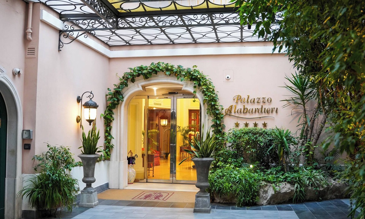 Chiaia Hotel | Palazzo Alabardieri