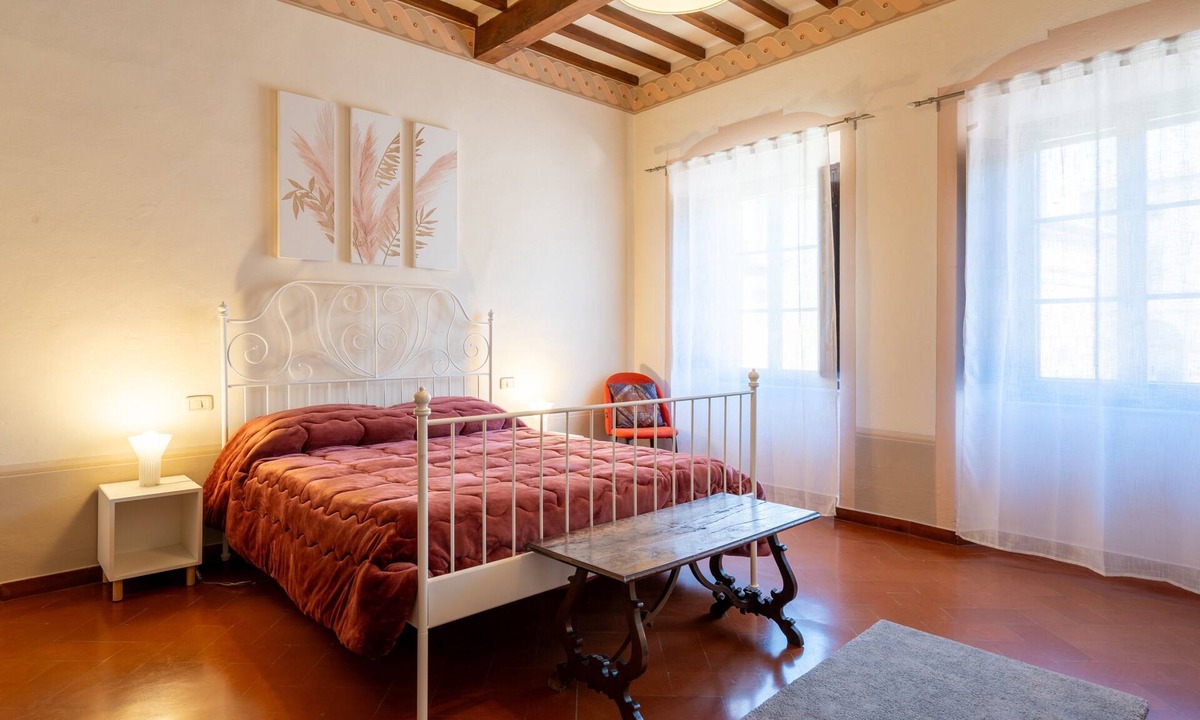 Quartiere di Porta Crucifera House | Palazzo Cofani Brizzolari – Historic Residence with Tower in the Heart of Arezzo