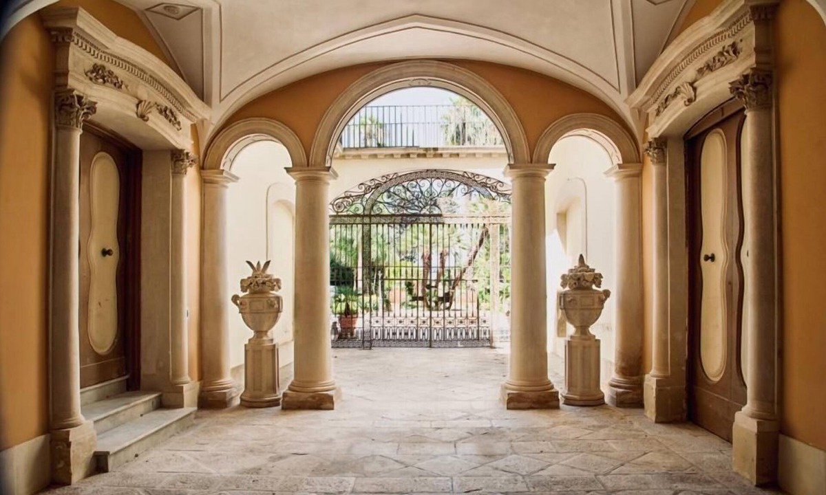 Aradeo Bed & Breakfast | Palazzo Francesco Grassi Luxury Rooms