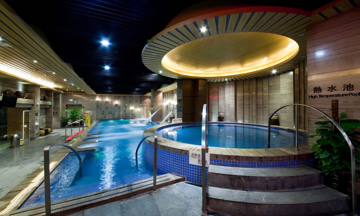Zhuhai Gongbei Hotel | Palm Spring Hotel