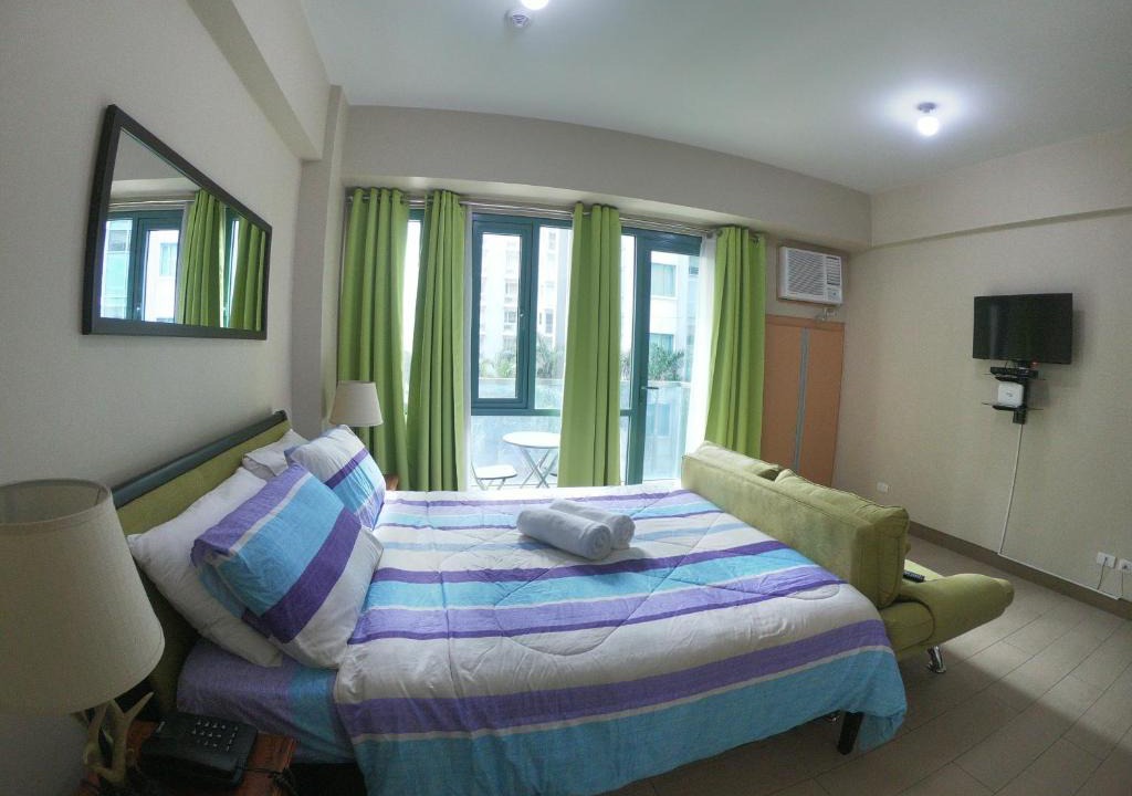 Pasay Apartment | Palm Tree 2 Villas-Cluster 2 Unit 3N