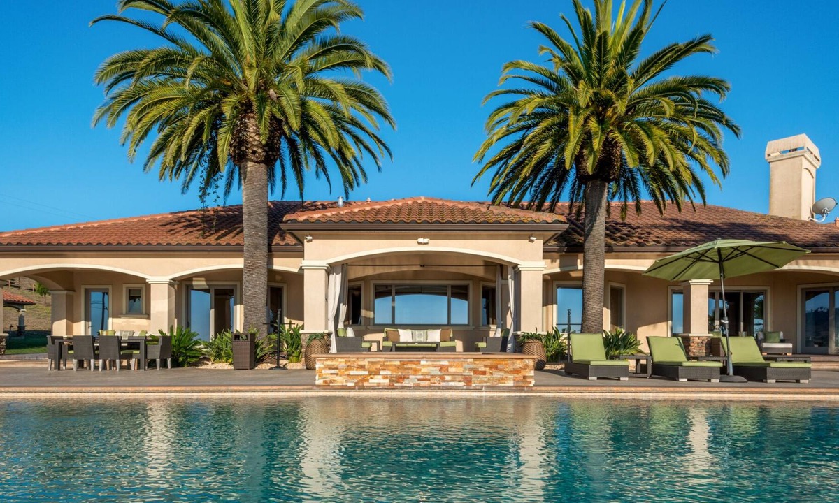 Santa Rosa House | Palm vista Estate - Corporate Retreats in the WineCountry