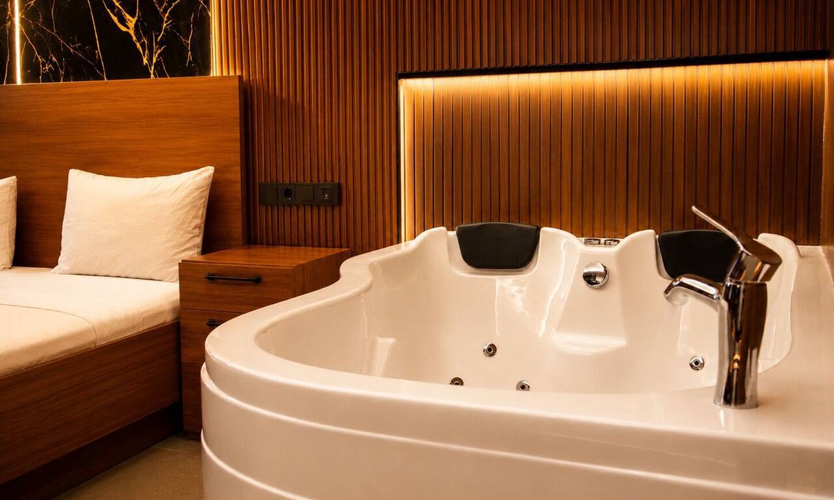 Bakırkoy Hotel | Palmiye Suit