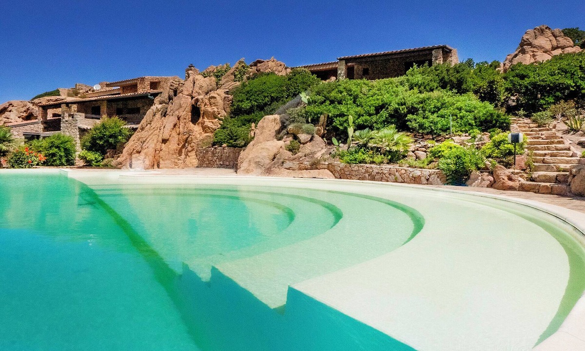 Costa Paradiso Villa | Panoramic iconic villa built among the rocks of Costa Paradiso, in Gallura