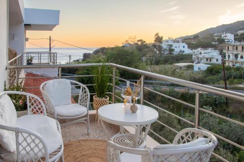 Agios Panteleimonas Apartment | Pancratium Anemos - Seaside Calm in South Crete