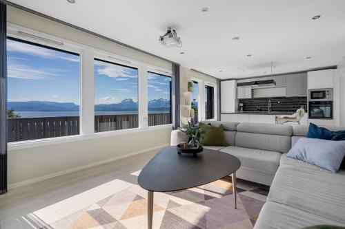 Bodo Apartment | Panorama view! Modern,Balcony/parking