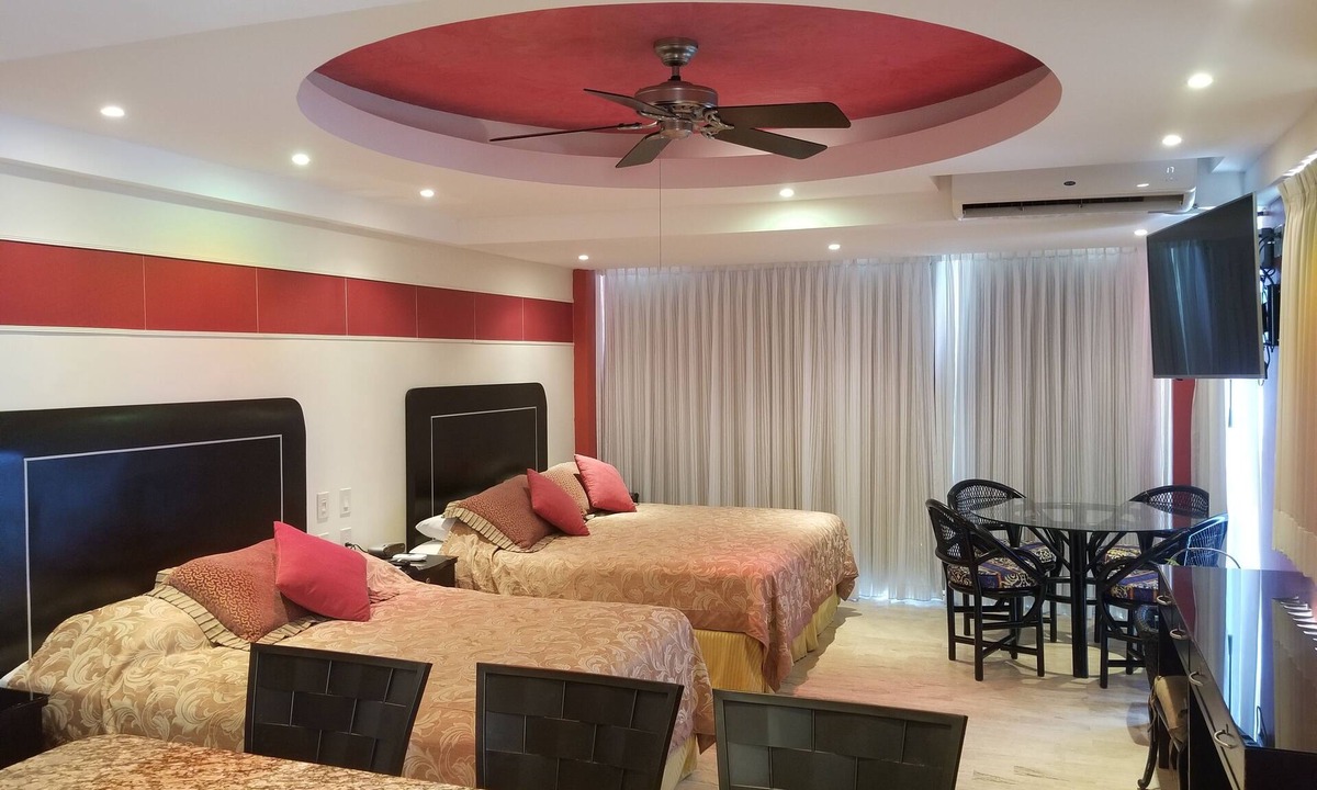 Punta Cancun Condo | PANORAMIC-2 SUITES Beachfront Condo Ocean Views 2-Full Bathrooms 2 Full Kitchens