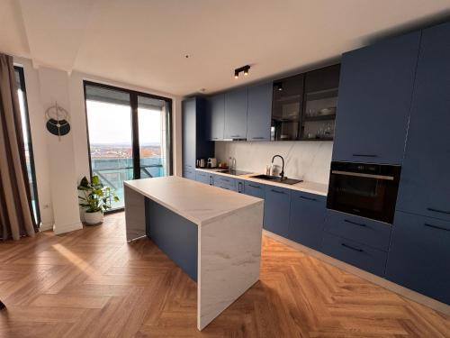 Baia Mare Apartment | Panoramic Blue