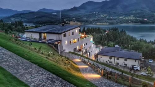Tiha Bargaului Hotel | Panoramic Colibita