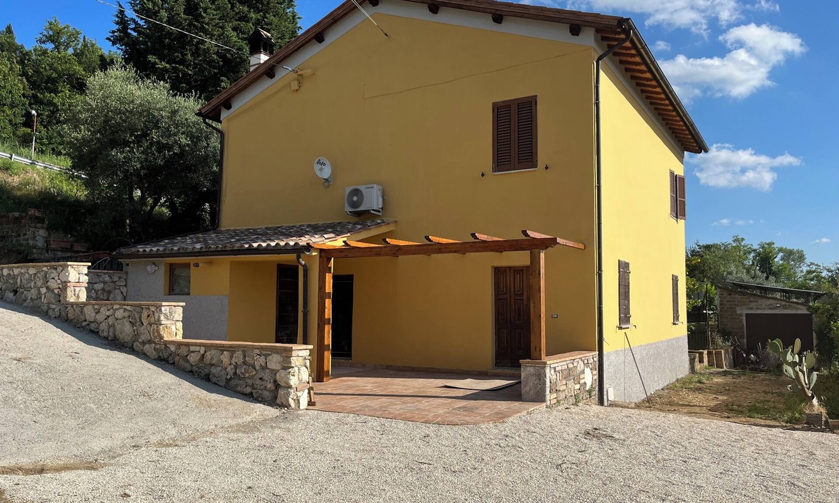 Otricoli House | Panoramic Countryside Retreat near Rome, in Otricoli Umbria with Ac