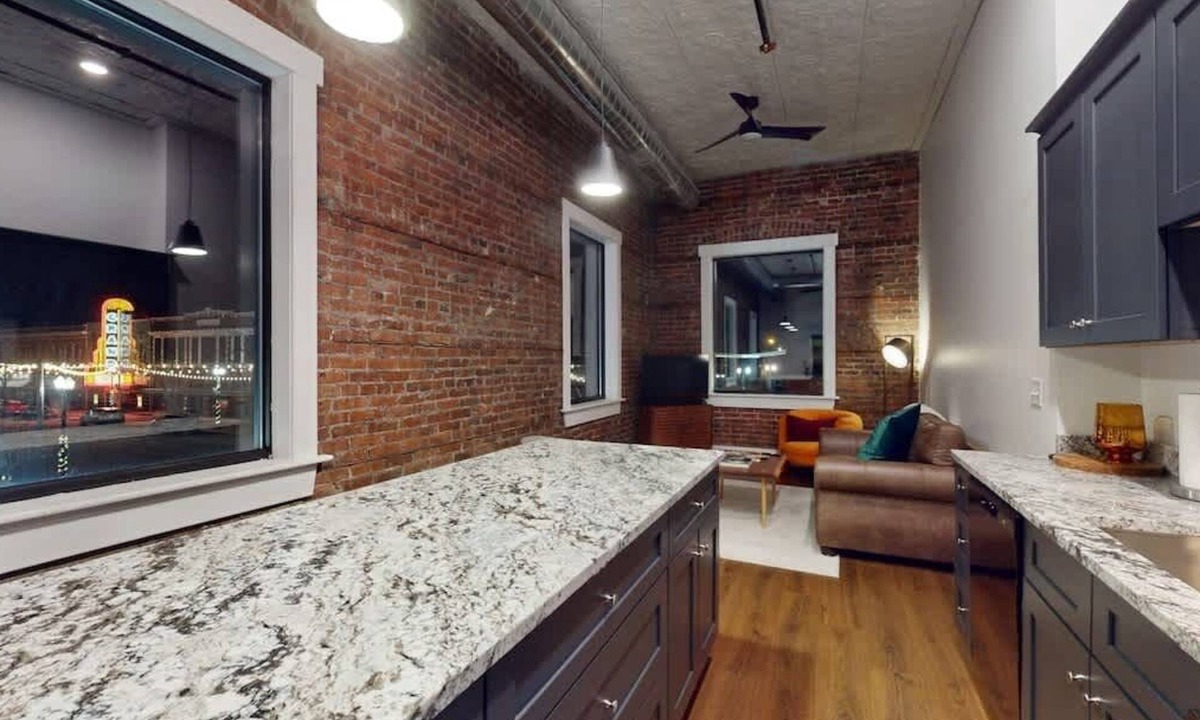 Grand Island Apartment | Panoramic Downtown 2-Bedroom