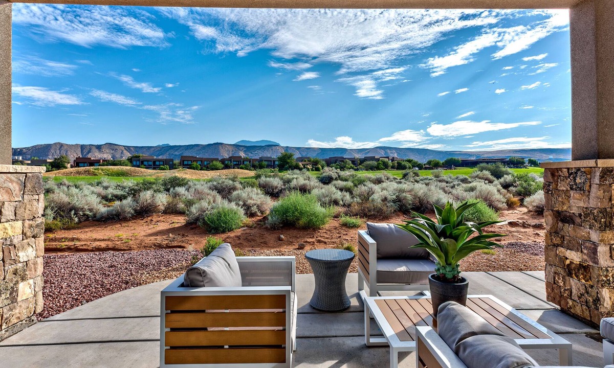 St. George Villa | Panoramic Golf & Canyon Views - 3BR on the 18th