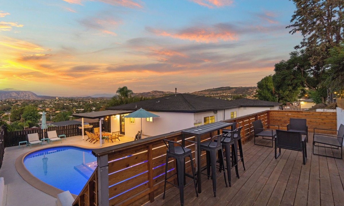 Winter Gardens House | Panoramic Mountain View Oasis with Pool! Serene 4 bedroom Newly remodeled home!