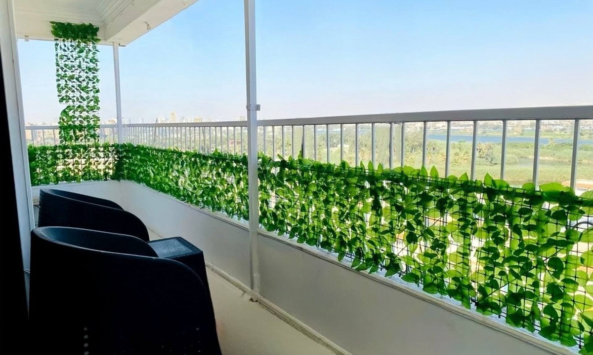 Thalethah Apartment | Panoramic Nile and pyramids view vintage apartment