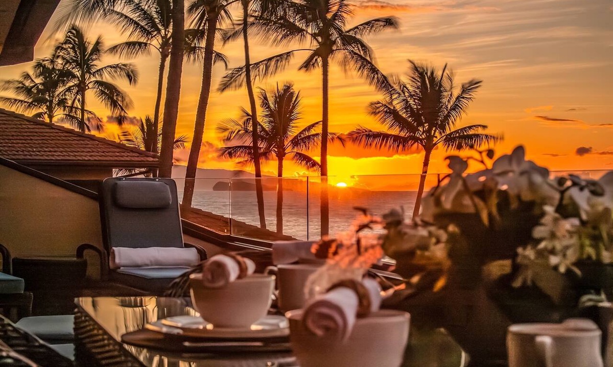 Wailea Villa | PANORAMIC OCEAN FRONT SUNNY SURF E301 AT MAKENA SURF!