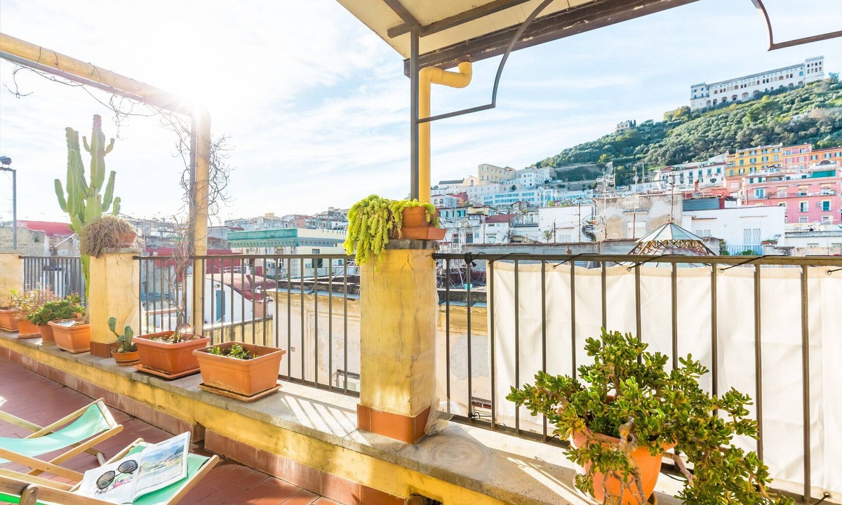 Quartieri Spagnoli Apartment | Panoramic Penthouse in Largo Baracche by Wonderful Italy