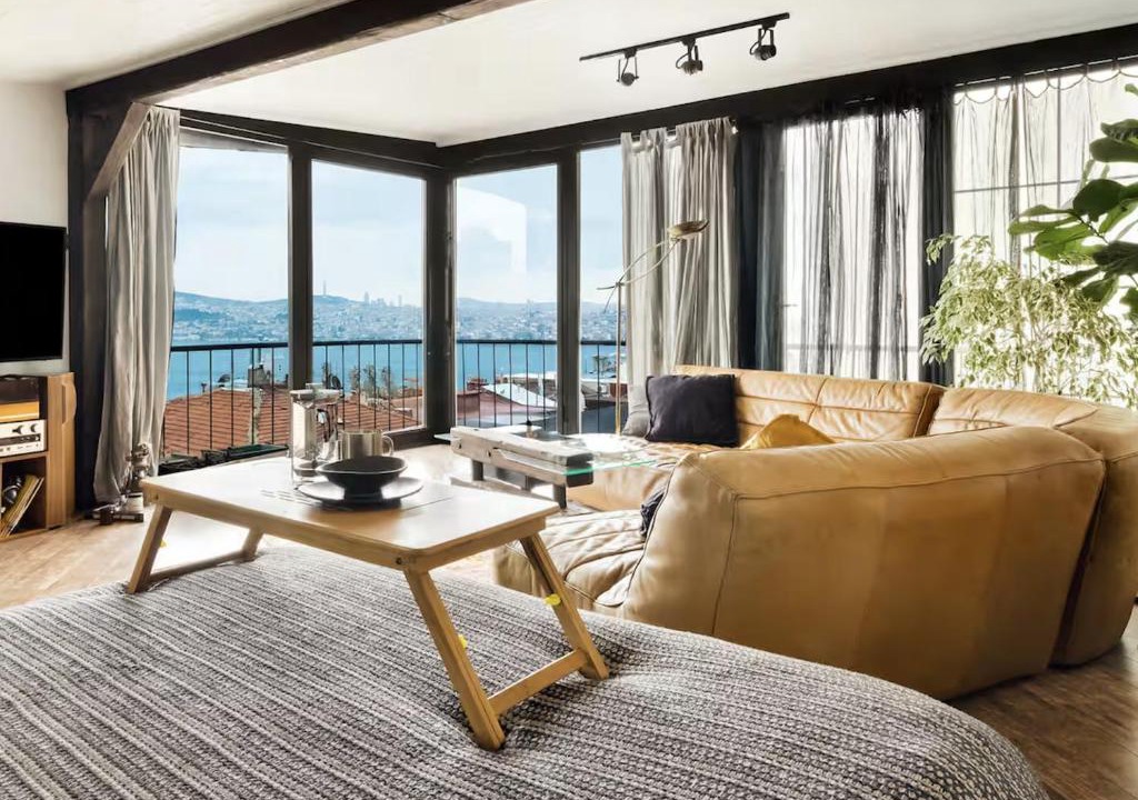 Cihangir Apartment | Panoramic Sea View Loft with Terrace BBQ
