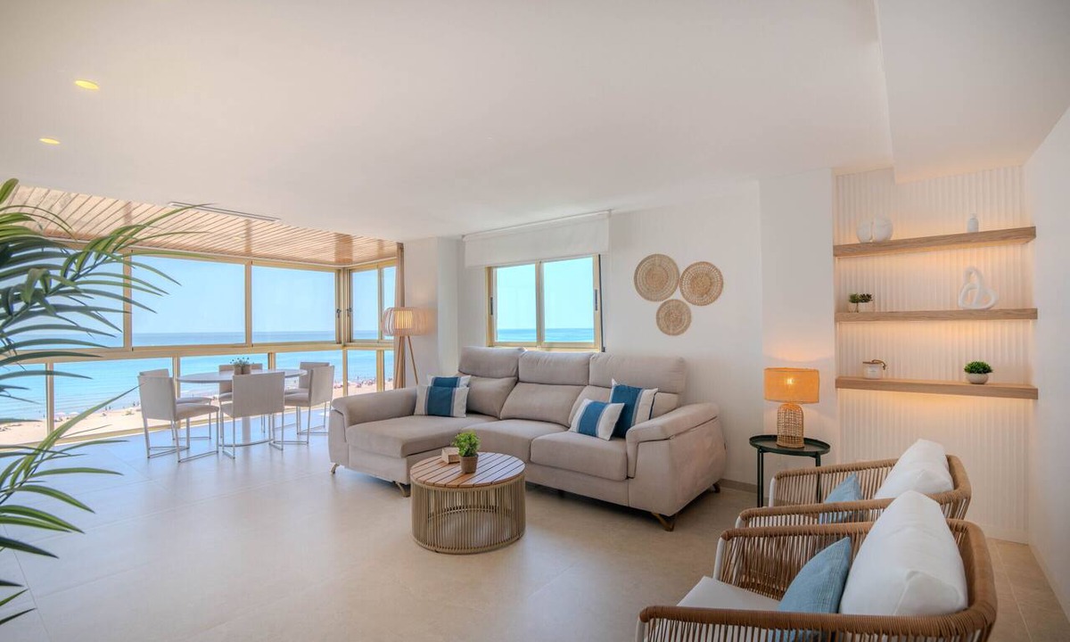 Playa de Gandia Apartment | Panoramic Seaviews throughout Condo. Luxury remodeled AIRCO- WIFI FREE. AG BERMUDAS 7A - ONLY FAMILIES
