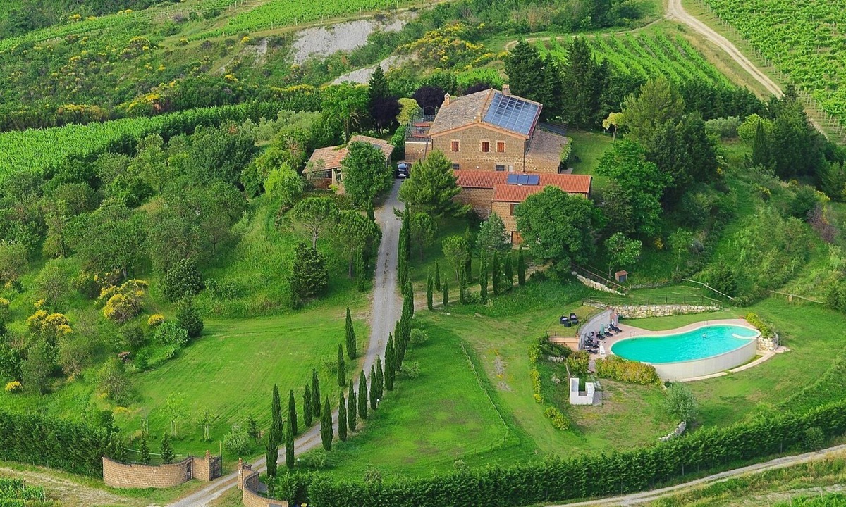 Castel Viscardo Villa | Panoramic villa with swimming pool