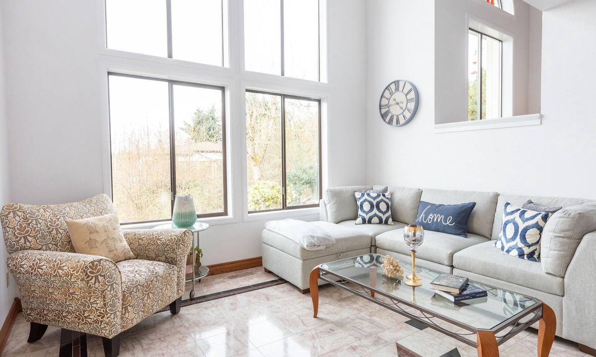 Mukilteo House | Panoramic View Home - 12 Guests