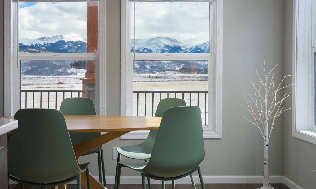Tabernash House | Panoramic Views | 13 Min to Winter Park | Sleeps 8