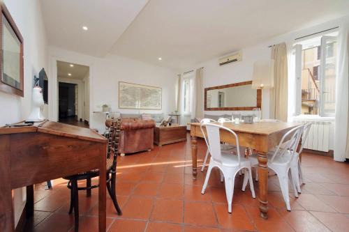 Rome City Centre Apartment | Pantheon 2 Bedrooms
