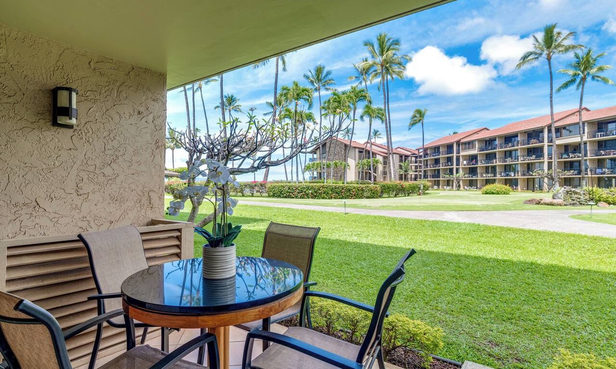 Honokowai Condo | Papakea E109 beachfront poolside condo.Beautifully upgraded !Central west Maui.