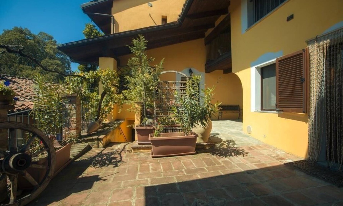 Brusasco Apartment | "Papaveri" Appartement