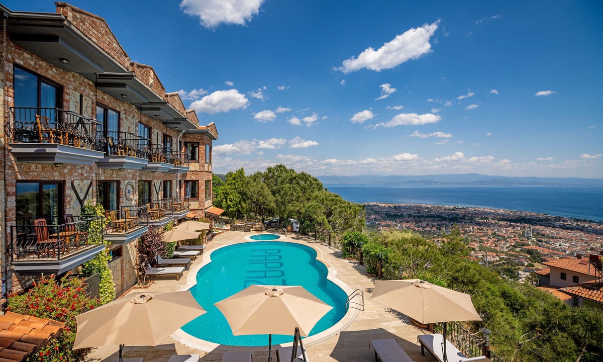 Altinoluk Hotel | Papazlikhan Hotel