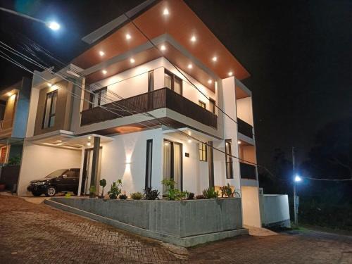 Oro Oro Ombo Villa | Papi Villa O3 Executive Class