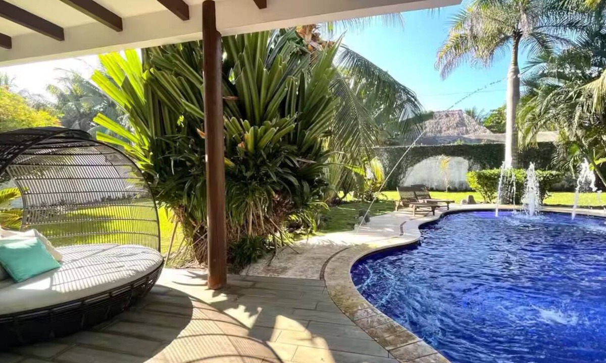 Iztapa Villa | "Paraíso Conacaste", Iztapa