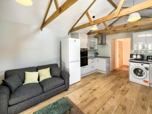 Lydd House | Parade - Uk49713
