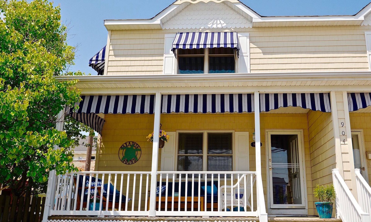 Ortley Beach House | PARADISE FOUND IN THE HEART OF LAVALLETTE ONE BLOCK FROM BEACH