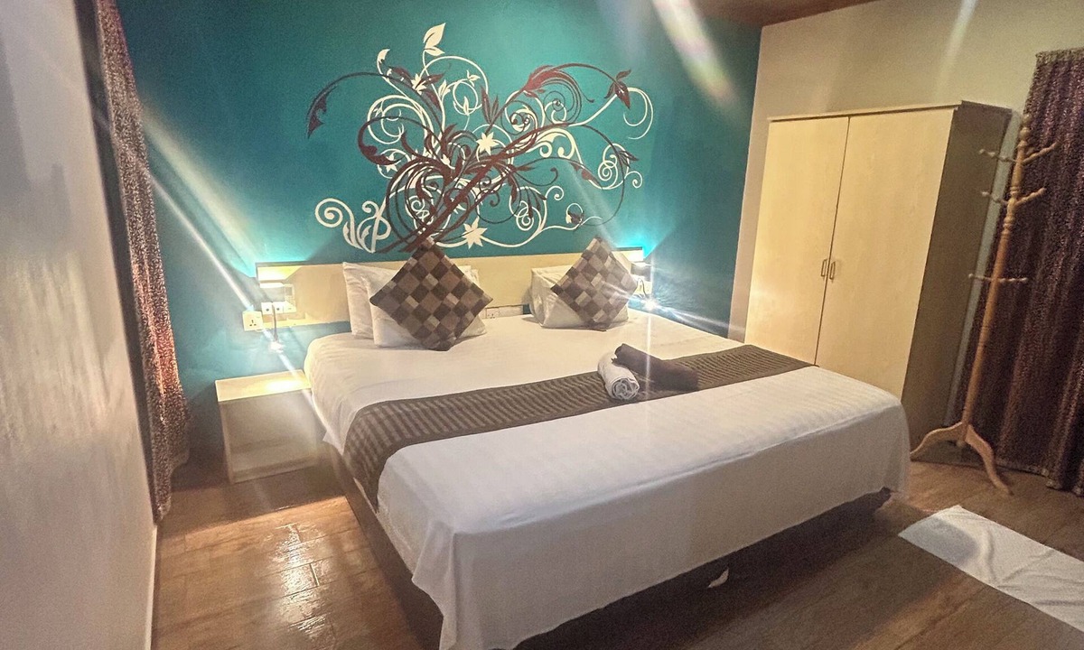 Maafushi Hotel | Paradise peak