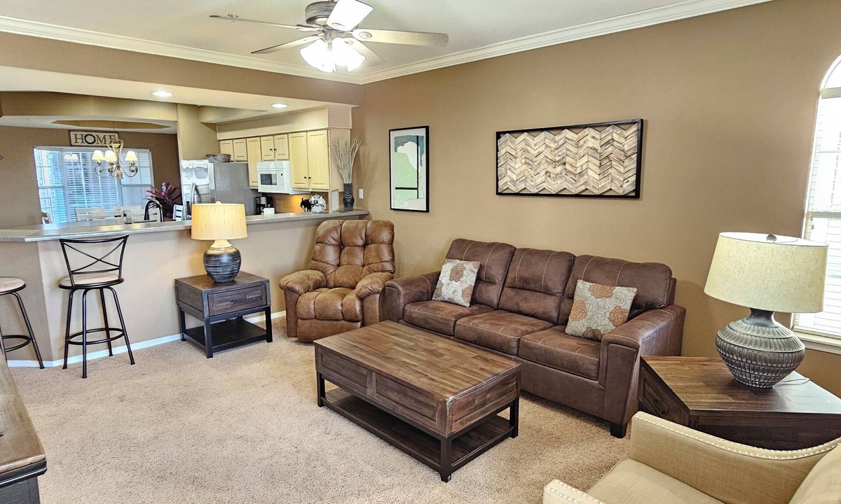 Branson Condo | Paradise Quarters Walk-in Suite at the Legacy at Thousand Hills! Great Rates!