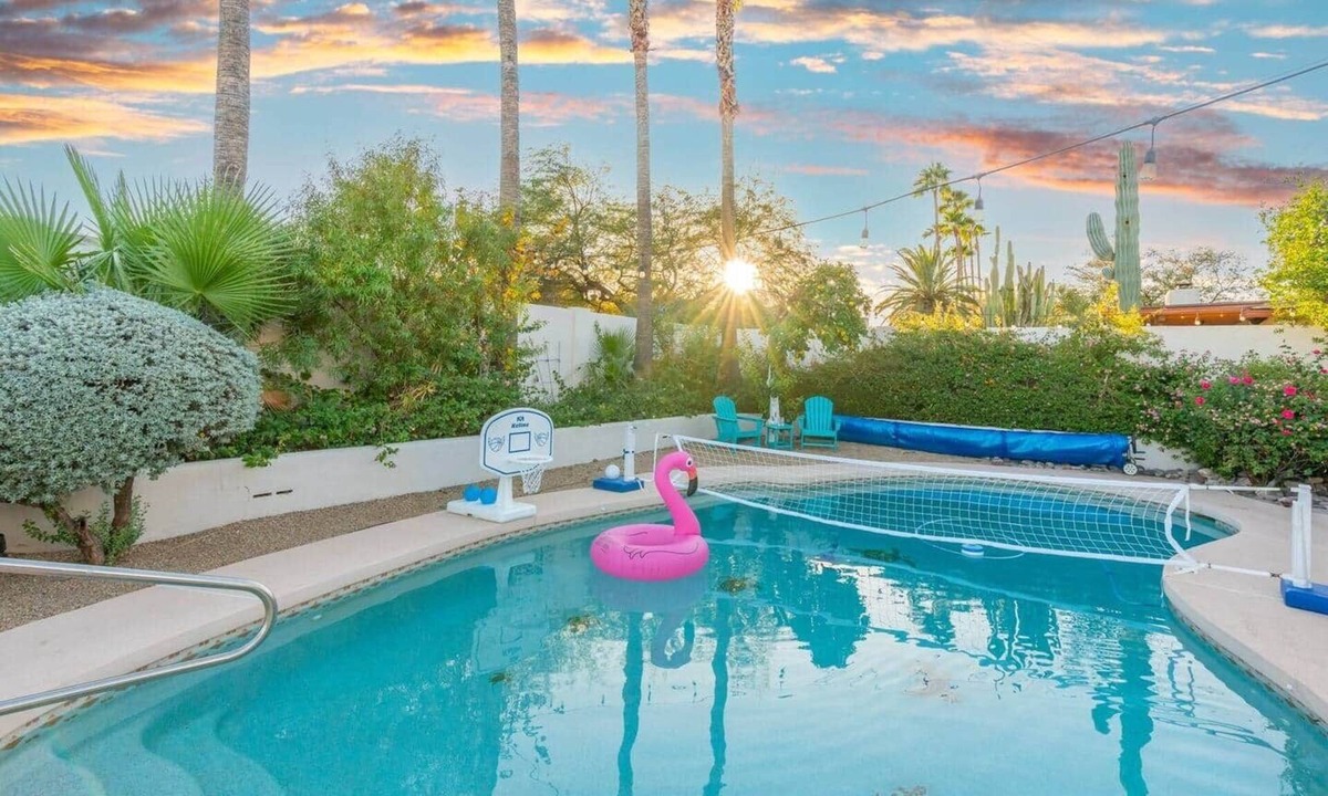 Paradise Valley Village House | Paradise Valley, Heated Pool & Mini Golf 4BR, LUXE