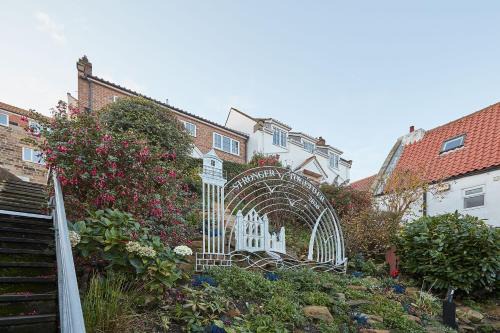 West Cliff House | Paradise View