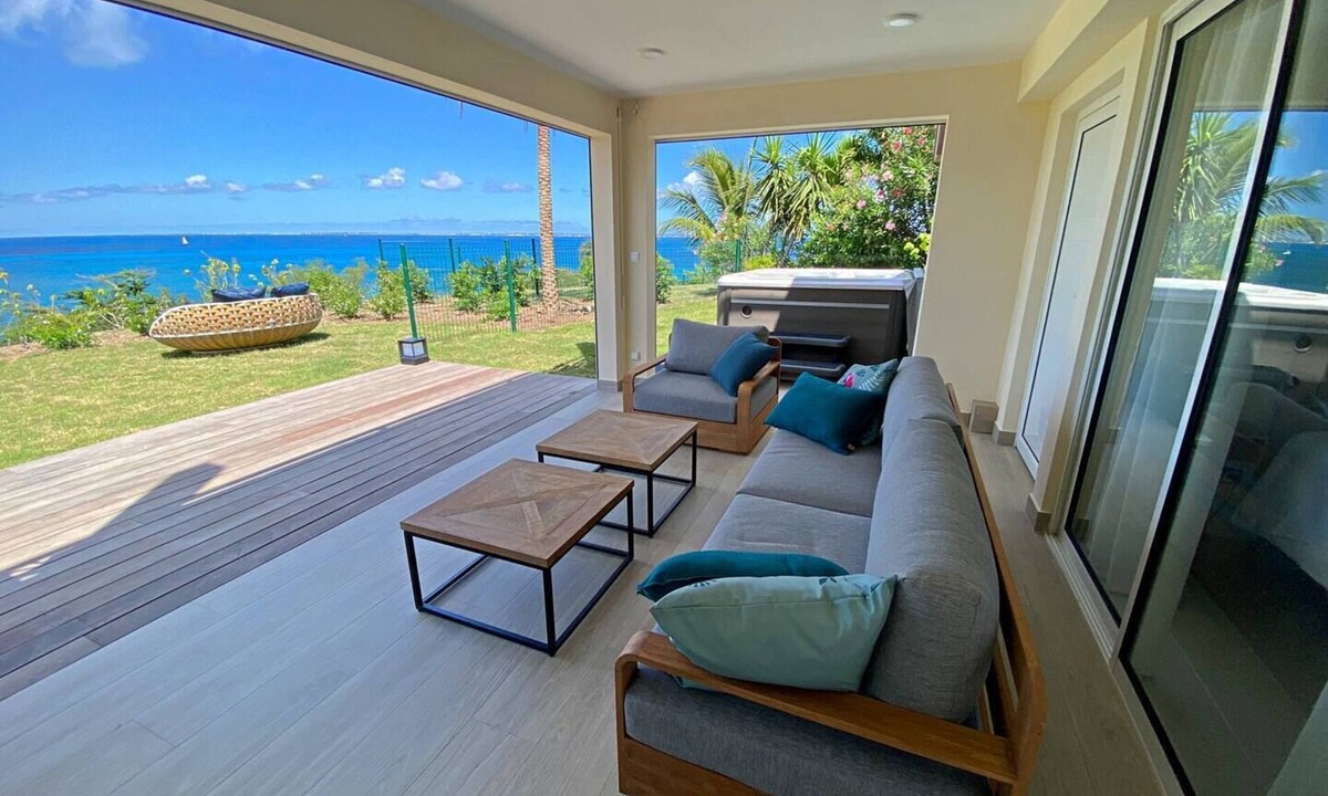 Grand Case Apartment | Paradise View – Jacuzzi – Sunset – Access to Happy Baie Beach & Friar's Bay