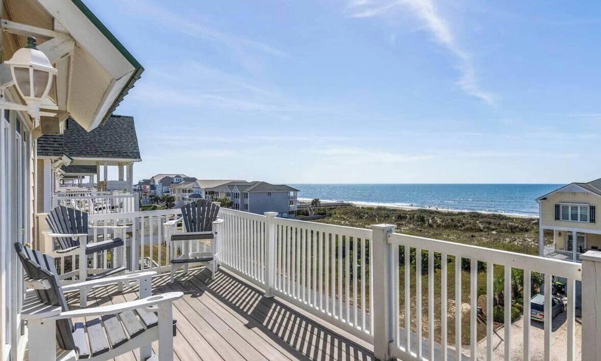 Ocean Isle Beach Villa | Paradise Villa 4B/4BA Breathtaking Ocean View