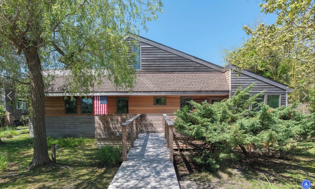 Ocean Beach House | Paradiso - 5 Bedroom, 2 Bath Beach Home with Pool