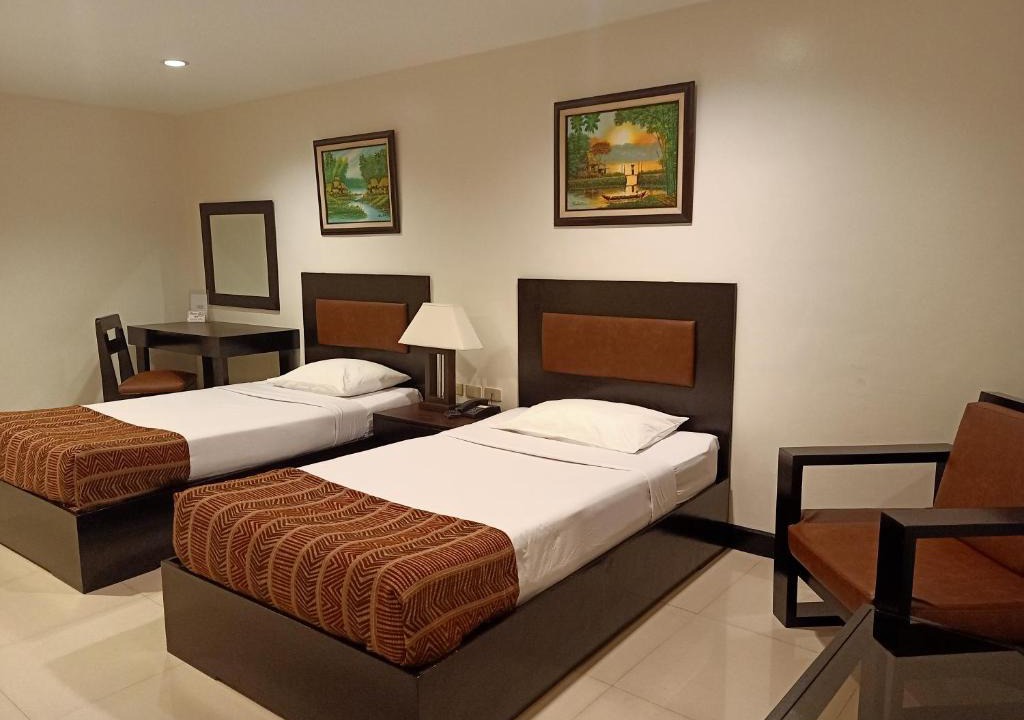 Ermita Hotel | Paragon Tower Hotel