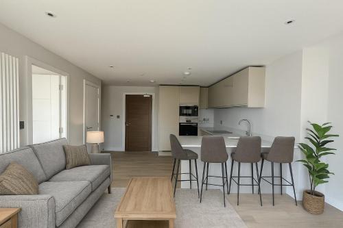 Uxbridge North Apartment | Paramount Stays - Uxbridge
