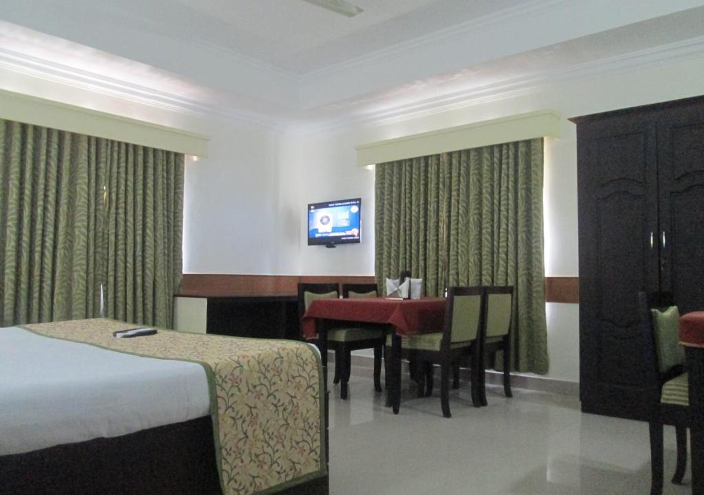 Kollengode Hotel | Paray Village County