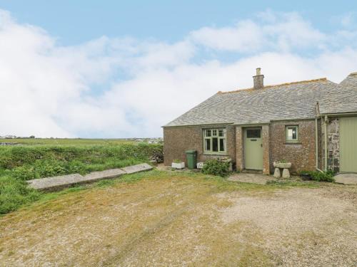 The Lizard House | Parc An Castle Cottage