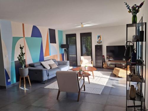 Parigne-lʼEveque House | Parenthèse contemporaine - Élégance et nature - 15 min du Circuit des 24h