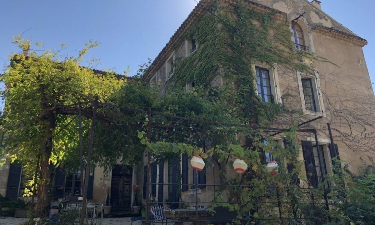 Rustrel Bed & Breakfast | Parenthèse En Luberon