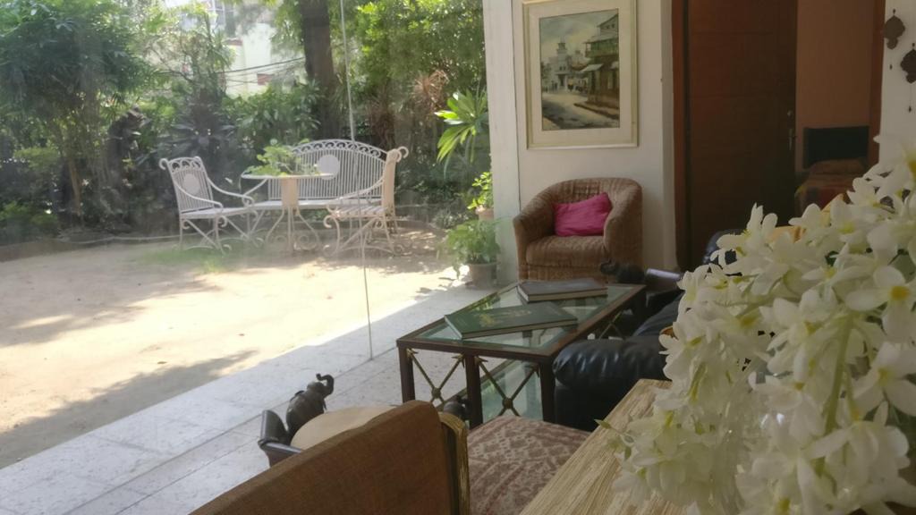 Karol Bagh Bed & Breakfast | Parigold