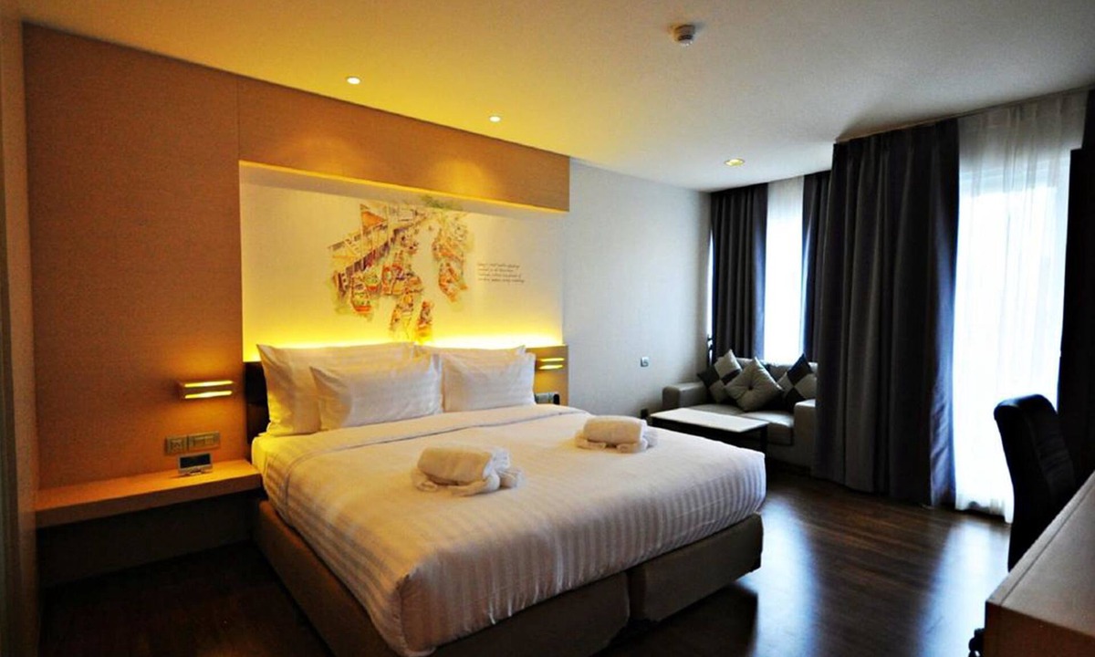 Ploenchit Hotel | Parinda Hotel