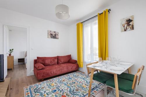 Clamart Apartment | Paris Chic Percy Issy RER Parc d'Exposition