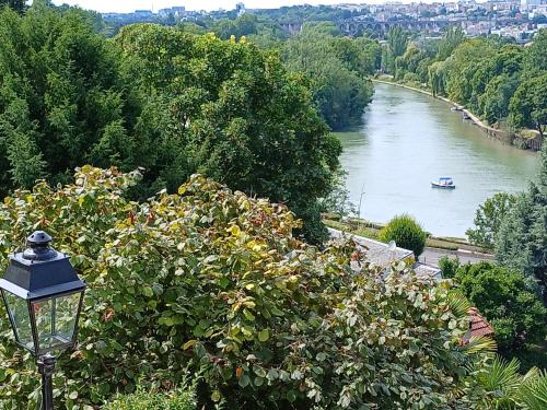 Torcy-le-Grand Apartment | Paris with added zen